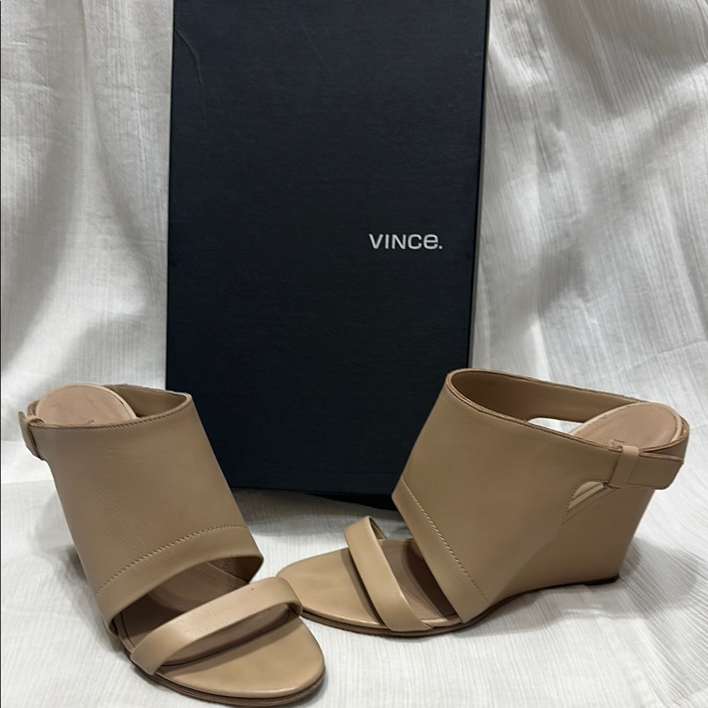 Vince Sandals/Slides - Nude, size 8.